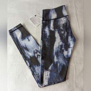 Vimmia Women's Elastic Waist Activewear Legging Pants Size Small.